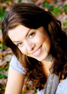Dental veneer services for a beautiful smile with porcelain veneers in Yuma AZ and Fortuna Foothills